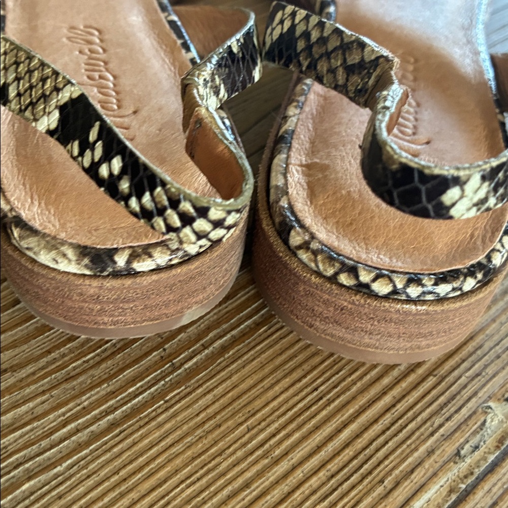 Madewell Heidi Slingback Sandal in Snake Embossed Leather 7 - Picture 6 of 10